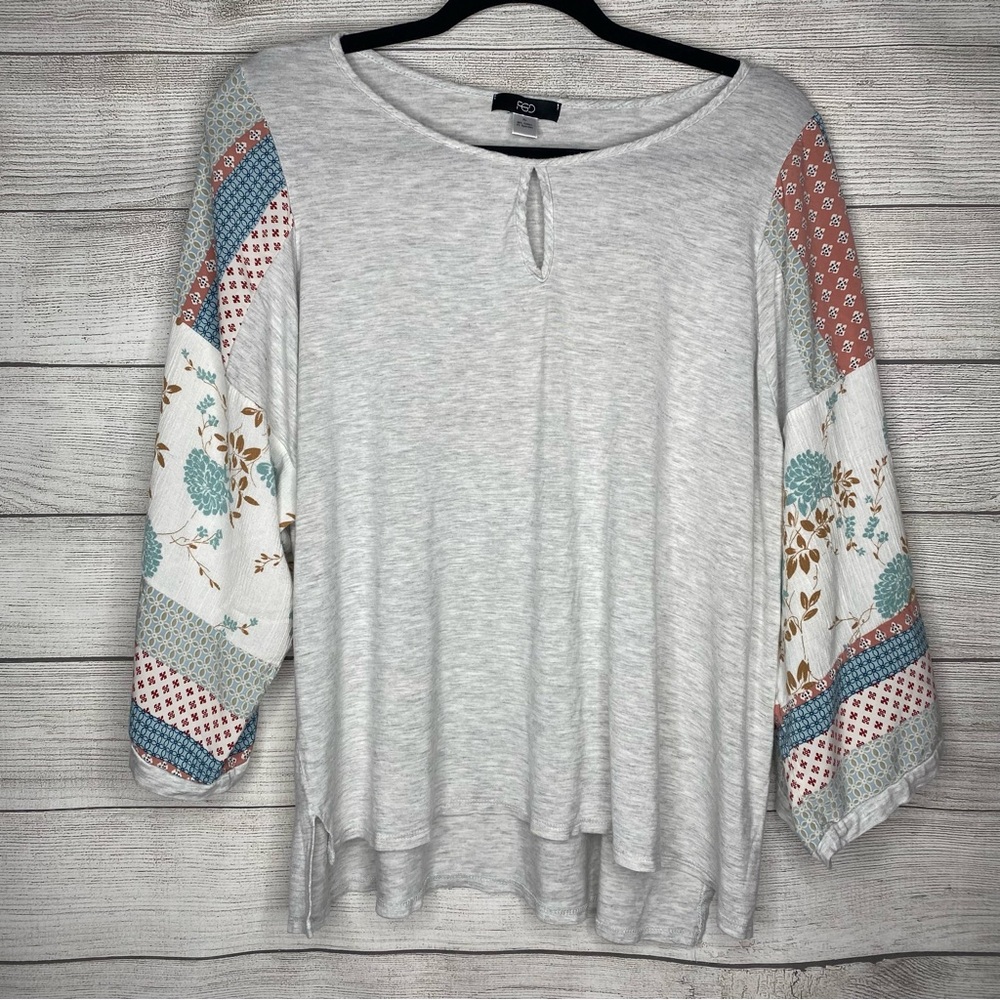 Chic Patchwork Sleeve Top - Light Gray